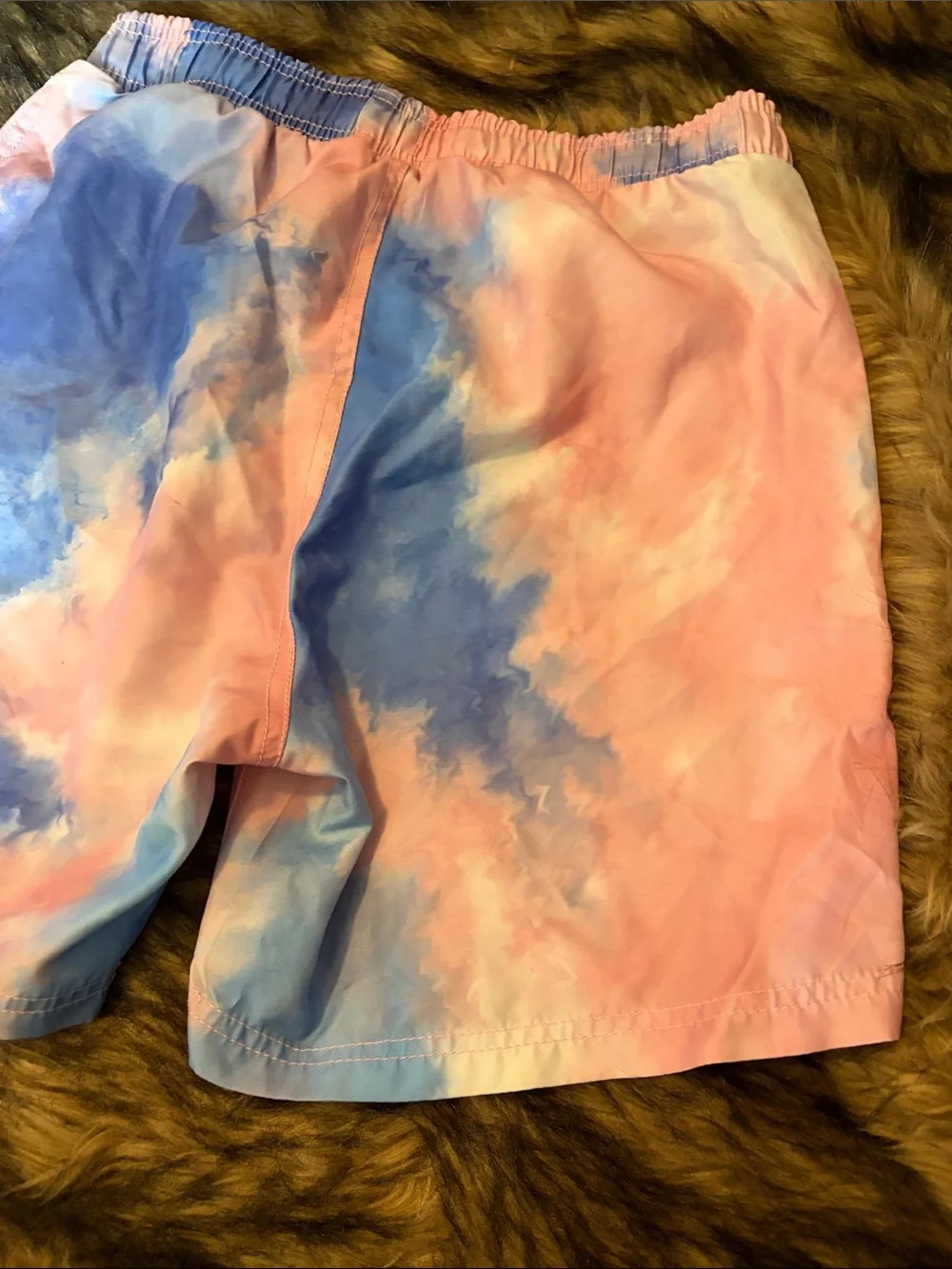 Chemistry Skeleton Surfer Tie-Dyed Men’s Mesh Lined Swim Trunks Size S